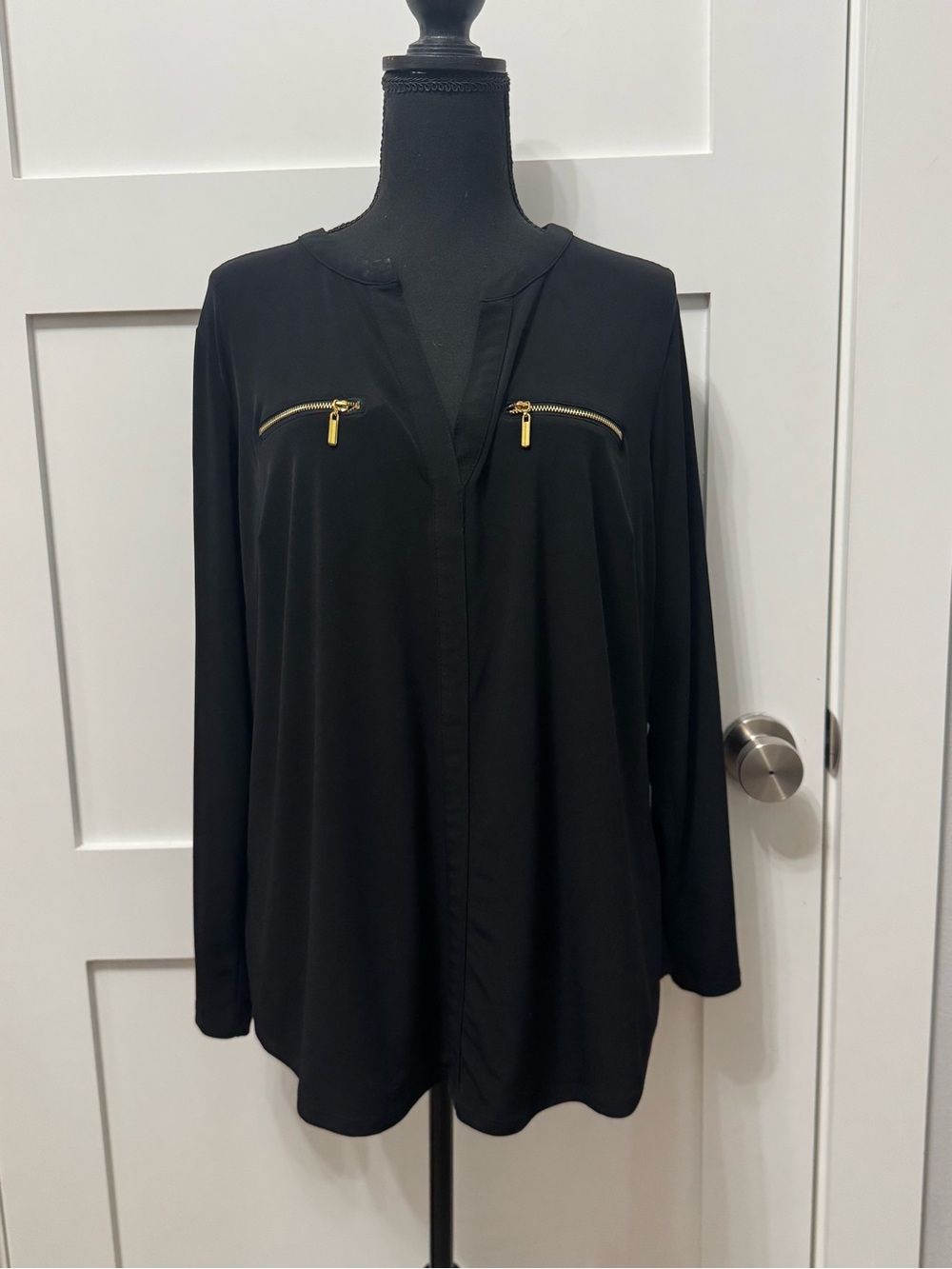 INC International Concepts Black V-Neck Long-Sleeve Top with Gold Zipper Detail